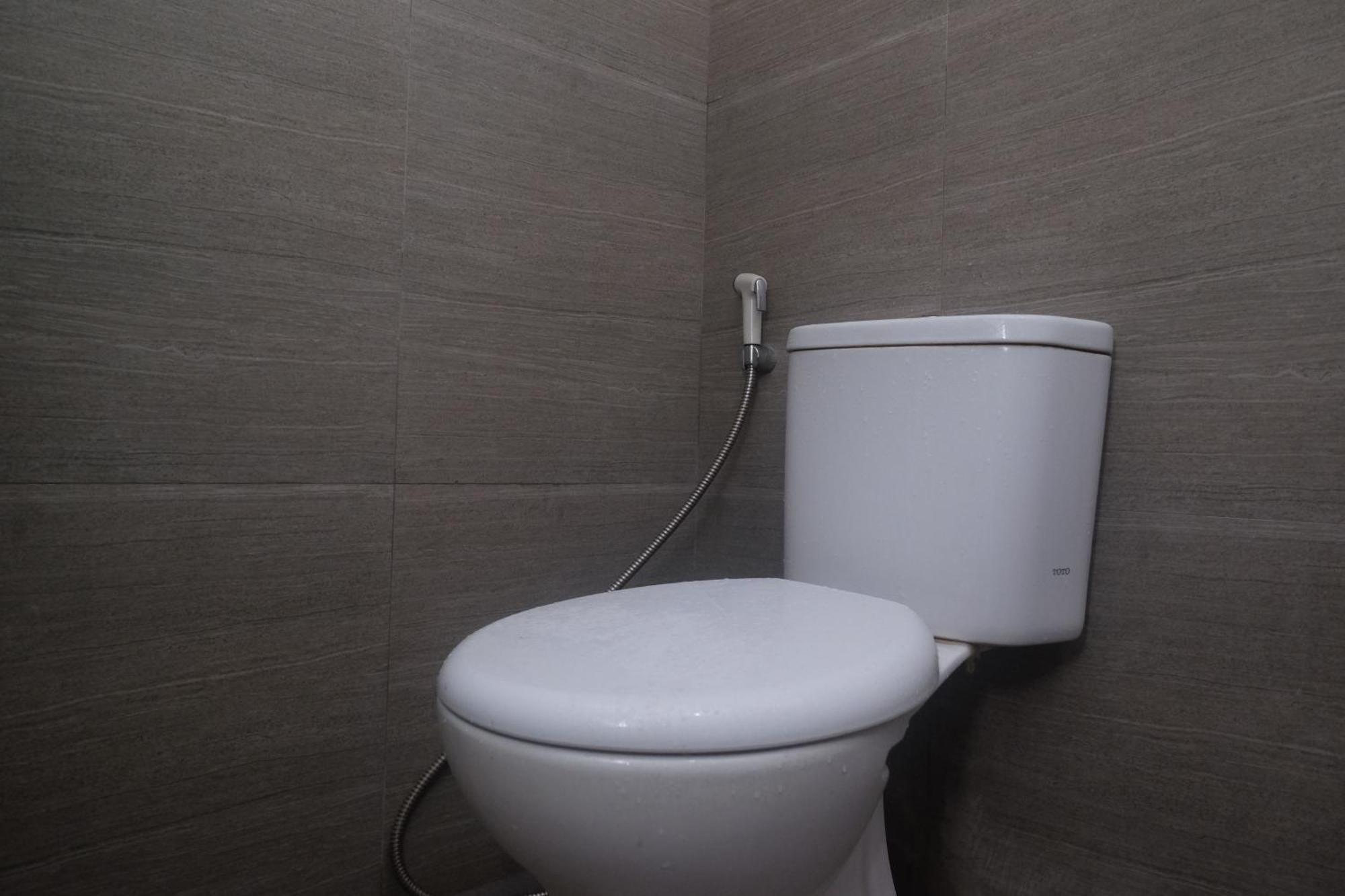 Reddoorz Syariah Near Simpang Lima Semarang Hotel Jomblang Bagian luar foto